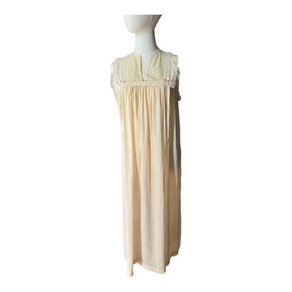 Vintage 50's Christian Dior cream & pink lace long nightgown size small - Picture 14 of 16